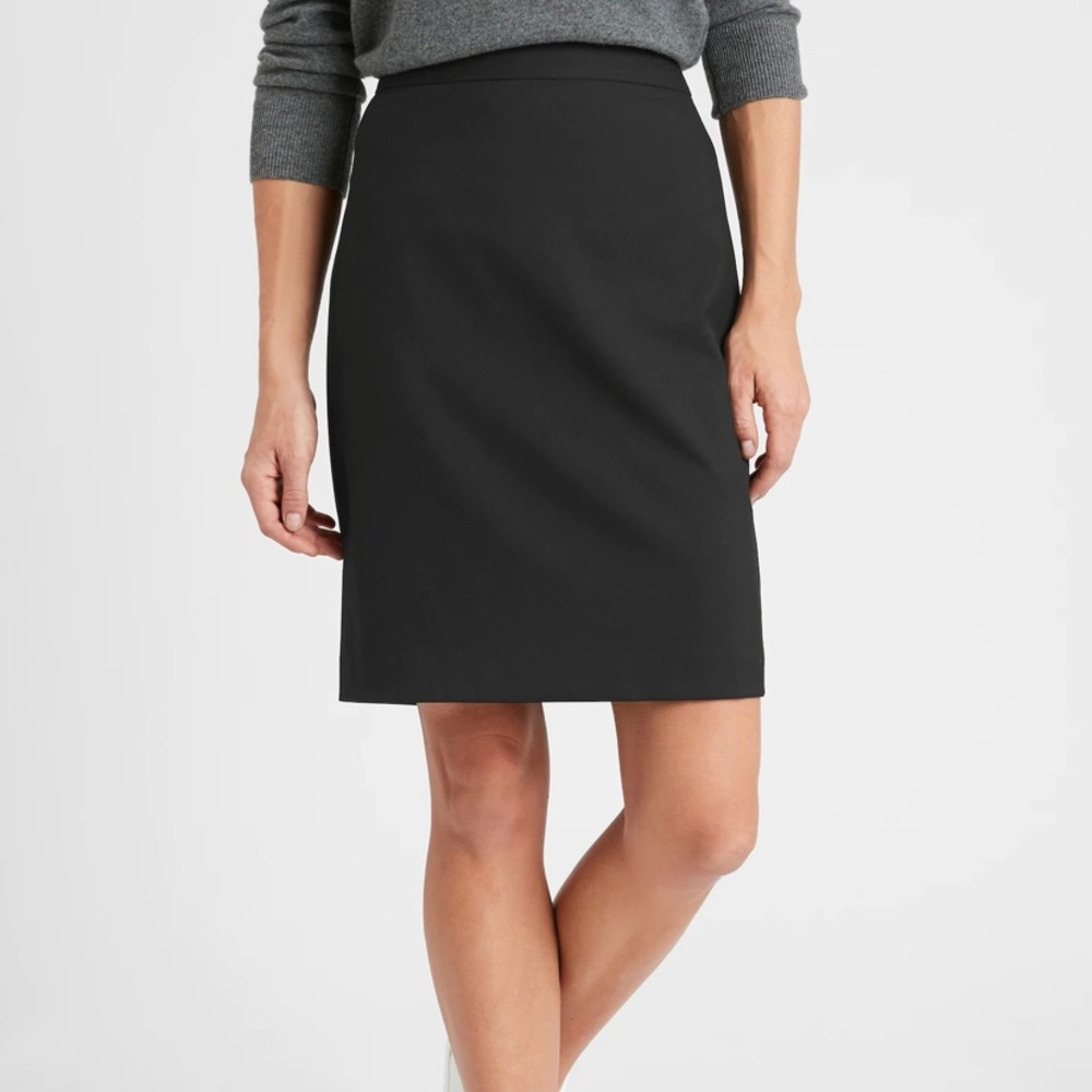 Banana republic factory black pencil skirt NWT
